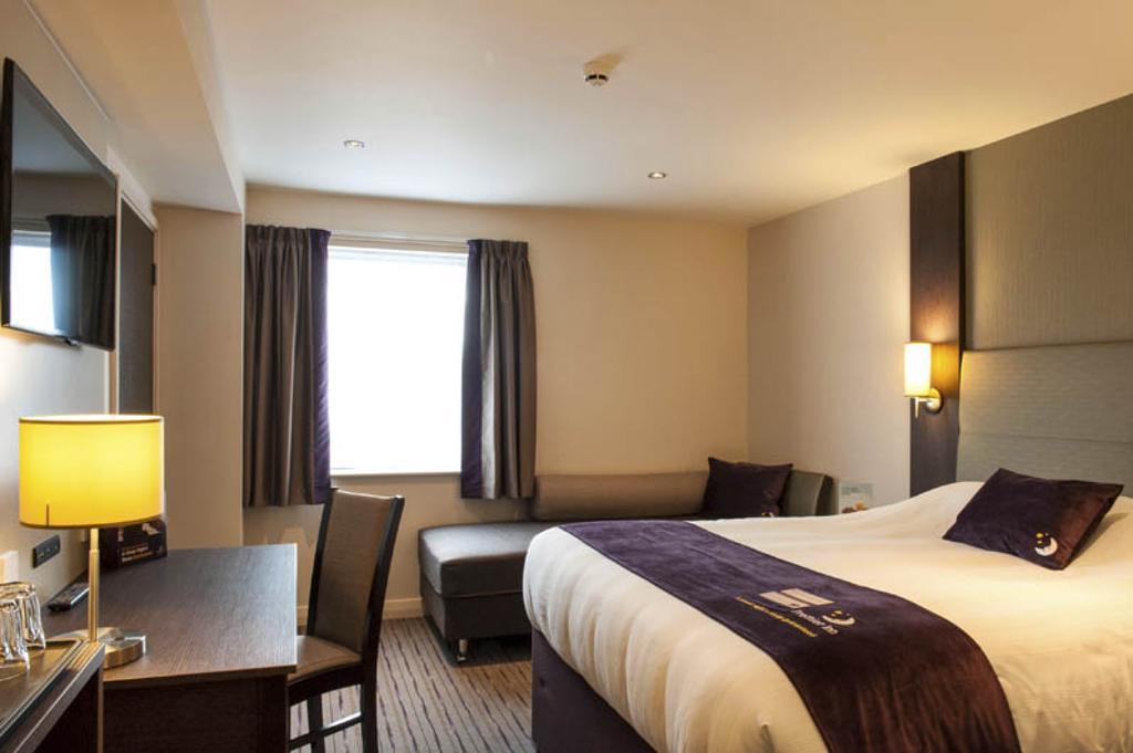 Premier Inn Glasgow - Bellshill Motherwell Extérieur photo